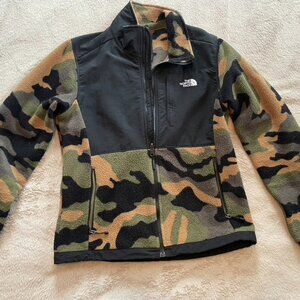 Women's North Face Camouflage Fleece Zip-up Jacket Size S
